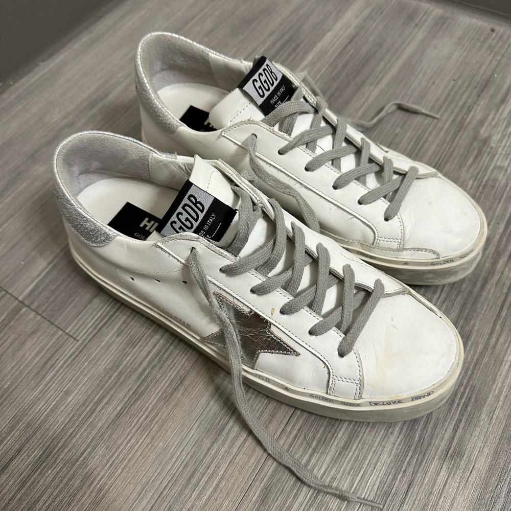 Golden Goose Women’s White and Silver Hi-Star Sneakers Size 40